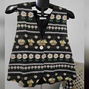Vintage Daisy print button-down vest